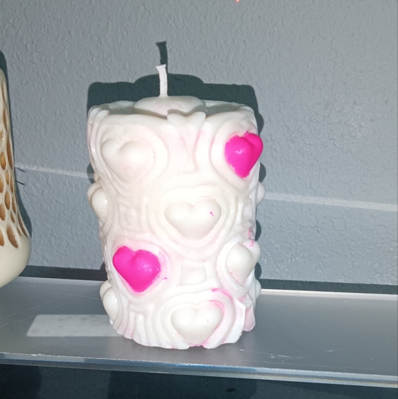 Handmade Heart candle - Picture 4 of 4
